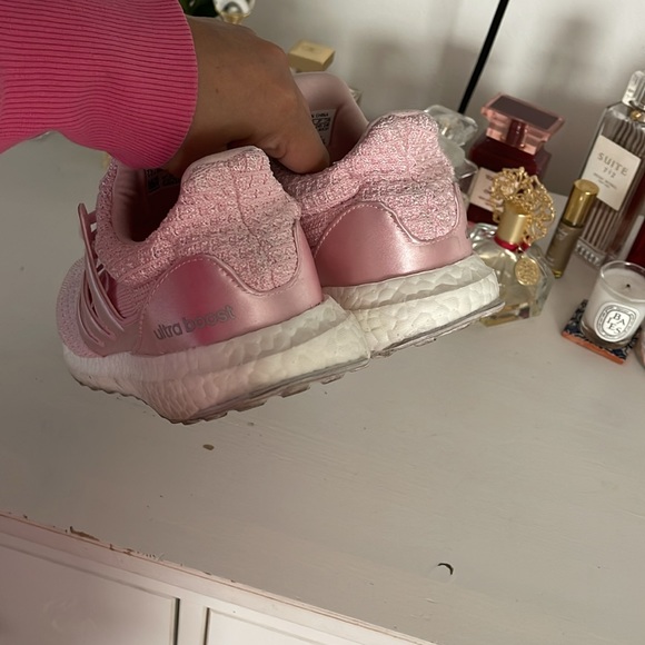 Light Pink Adidas Ultra Boost - Picture 3 of 10